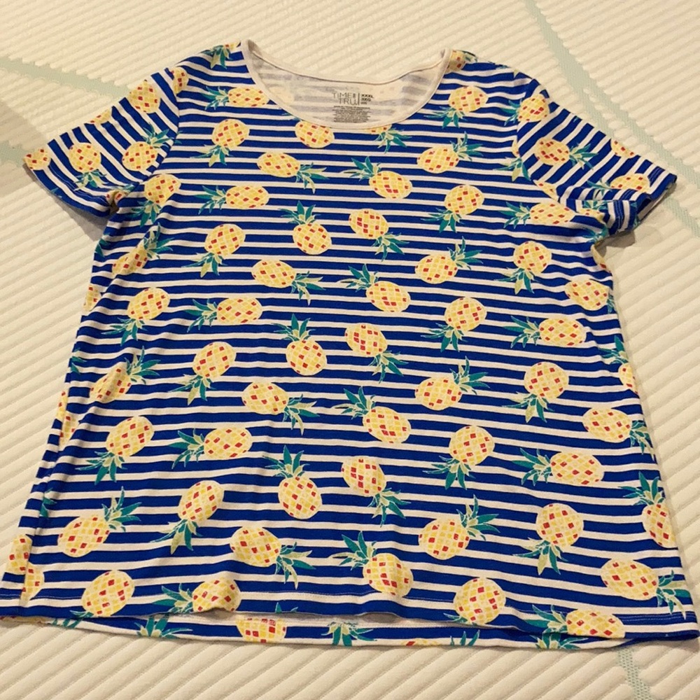 2/$15 New without tag stripped pineapple top